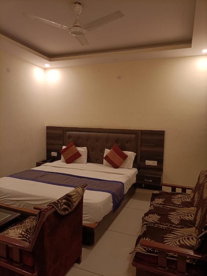 Hotel Aerotech Near Igi Airport New Delhi Extérieur photo