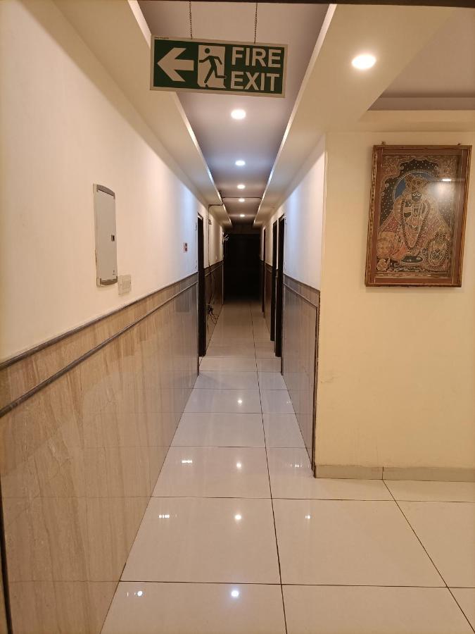 Hotel Aerotech Near Igi Airport New Delhi Extérieur photo