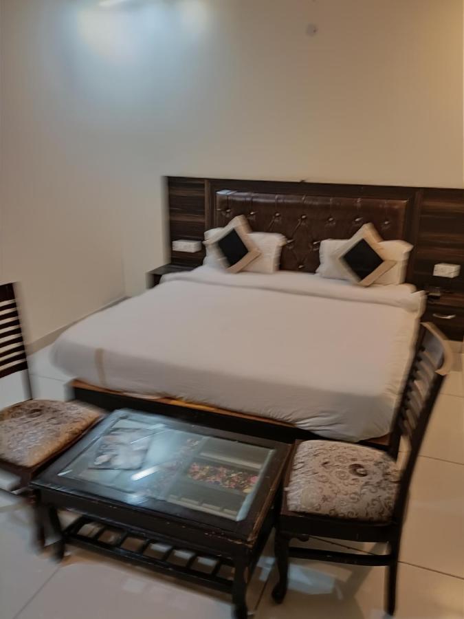 Hotel Aerotech Near Igi Airport New Delhi Extérieur photo