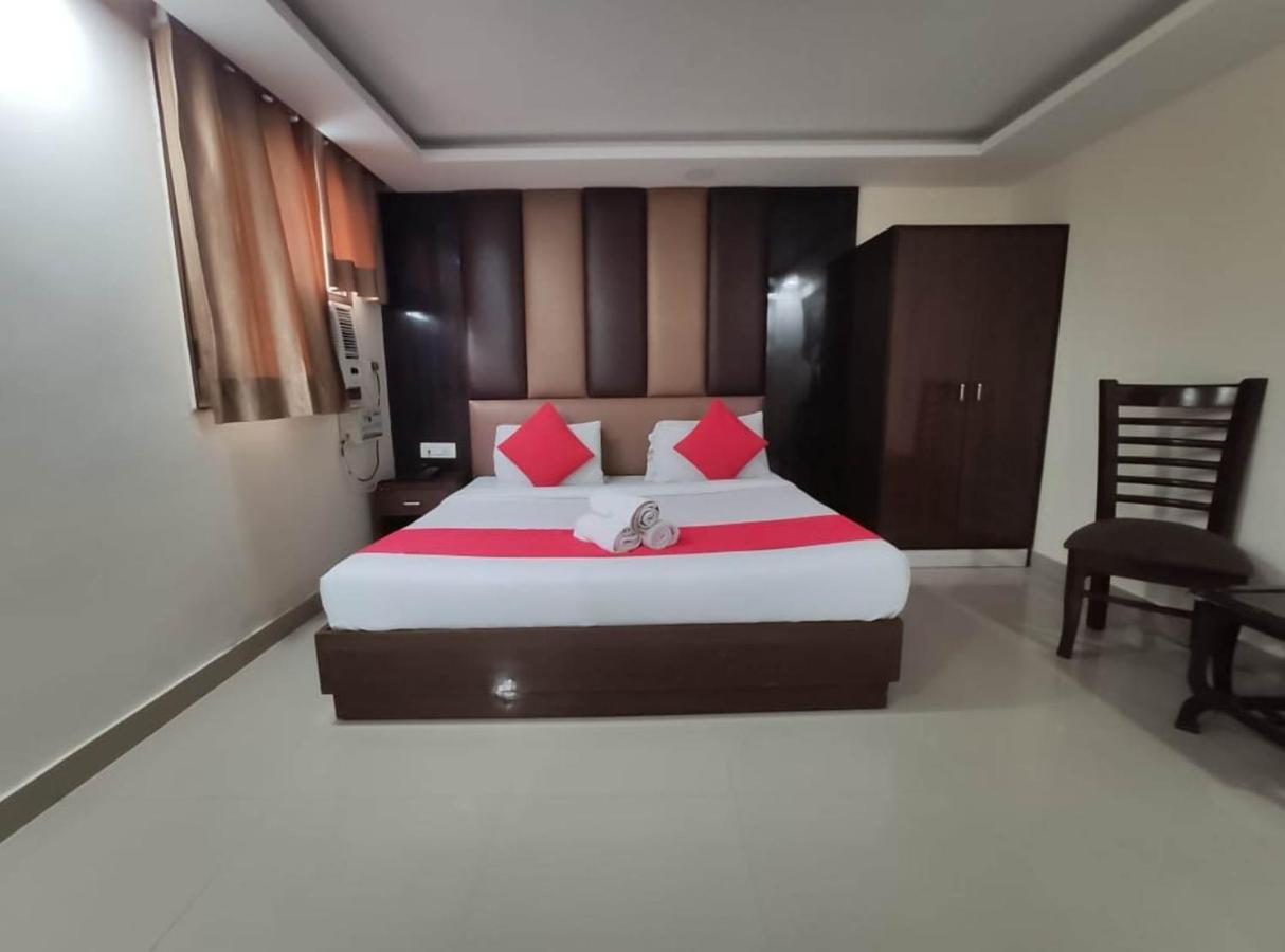 Hotel Aerotech Near Igi Airport New Delhi Extérieur photo