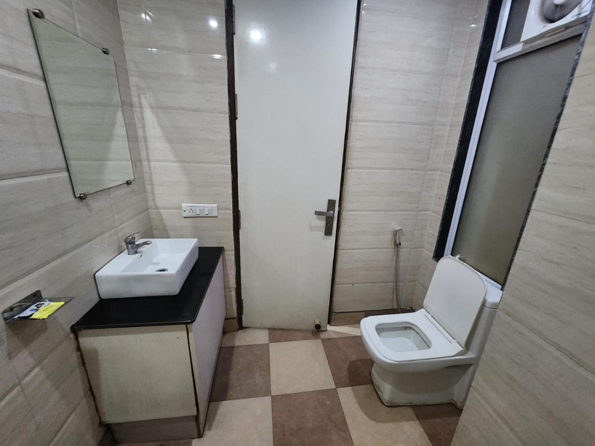 Hotel Aerotech Near Igi Airport New Delhi Extérieur photo